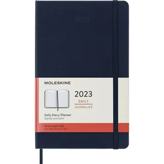 Moleskine 12-Monats-Tagesplaner 2023, Tageskalender 2023, Hardcover und Elastikverschluss, Großformat 13 x 21 cm, Farbe Saphirblau