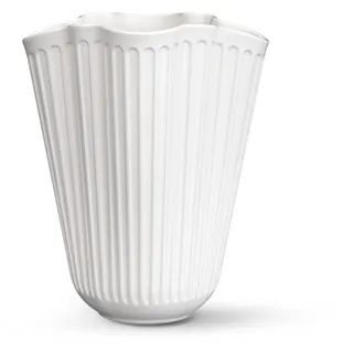 KÄHLER Hammershøi Unfold Vase 16,5 cm weiß, Tulpenvase aus Keramik mit Rillenstruktur, Moderne Designvase für Blumen und Dekoration