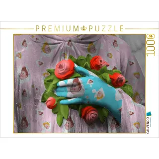 CALVENDO Puzzle Hand einer Engelfigur hält rote Rosen, Friedhöfe an der Bergmannstraße, Berlin | 1000 Teile Lege-Größe 64x48cm Foto-Puzzle für glückliche Stunden