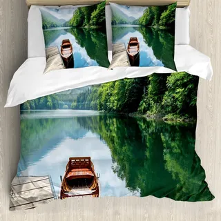 ABAKUHAUS See Bettbezug Set, Hölzernes Boot am Pier auf Idyllischem Frühjahr Biograd-Gebirgssee-Montes, 155 x 220 cm + 80 x 80 cm, Grün Braun Hellblau - Grün, Braun, Hellblau