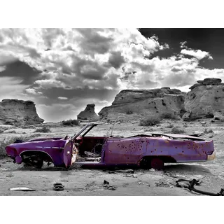 Papermoon Fototapete »Lila Autowrack Schwarz & Weiß«, schwarz