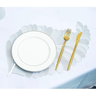 6er Tischset Set Ausgehöhlte Blätter Platzset Waschbar Tischset Dekorativer Rutschfester Kunststoff Platzdeckchen für Küche Tisch (Silber C)