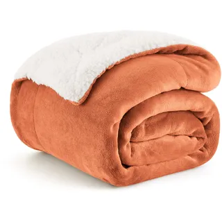 BEDSURE Kuscheldecke - Warm Sherpa Wolldecke & Sofadecke, Flauschig Sofaüberwurf Decke, Dicke Couchdecke, Fleecedecke, Flauschige Wohndecke für Couch, Orange, 150x200 cm, XL