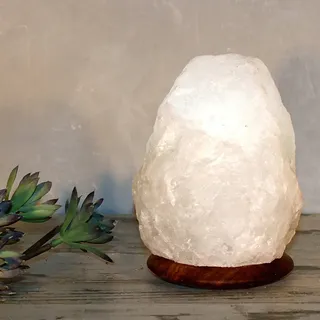 HIMALAYA SALT DREAMS Salzkristall-Tischlampe "Rock", weiß, Ø 12cm H: 18cm, 1 Stk., Leuchten, Handgefertigt - jeder Stein ein Unikat, H: ca.18 cm, ca. 2-3kg, Salzkristall-Tischlampe