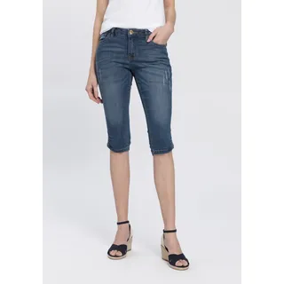 Arizona Caprijeans schmale Passform, mit Destroyed-Effekten, niedrige Leibhöhe, blau