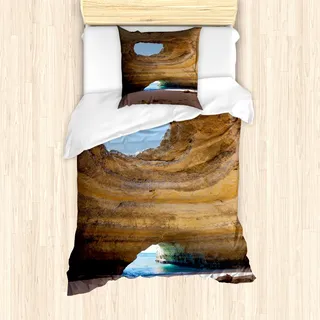 ABAKUHAUS Höhle Mantele, Seehöhle Benagil Portugal, Milbensicher Allergiker geeignet mit Kissenbezügen, 135 cm x 200 cm - 80 x 80 cm, Sand Braun Hellblau