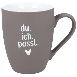 Spruchreif | Soft-Touch Tasse Taupe du. ich. passt. – Beidseitig gravierte Tasse mit Spruch | Geschenk für Partner, Lieblingsmenschen & besondere Anlässe | 350 ml