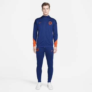 Nike Niederlande Strike Dri-FIT Fußball-Trainingsanzug aus Strickmaterial mit Kapuze für Herren, FJ2353