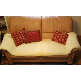 Lammfell Sesselauflage, Sesselschoner von LANABEST. Echtes deutsches Merino, medizinische Gerbung. waschbar, bequem. 50 x 150 oder 50 x 200 cm