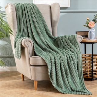 MIULEE Kuscheldecke Fleecedecke Flanell Decke Einfarbig Wohndecken Couchdecke Flauschig Überwurf Mikrofaser Tagesdecke Sofadecke Blanket Für Bett Sofa Schlafzimmer Büro 85x95Inch 220x240 Matcha Grün