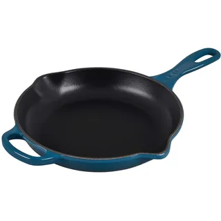 LE CREUSET Signature Gusseisen Brat- und Servierpfanne, Rund, Ø 23 cm, Für alle Herdarten inkl. Induktion geeignet, 1,93 kg, Deep Teal, 20182236420422