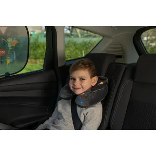 cartrend Nackenkissen HERO​​, mit angenehmer Memory-Foam Füllung, buntes Design für Kinder, abnehmbarer Bezug, mit Kapuze, 1 Stück, grau