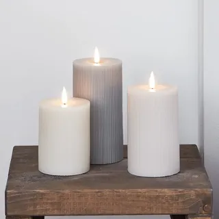 Lights4fun 3er Set LED TruGlow® Kerzen Grau Geriffelt Timer Batteriebetrieben Innenbereich LED Kerzen Adventskranz
