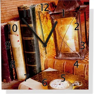 Wallario Design Wanduhr Antike Laterne mit Kerze alten Büchern und Taschenuhr aus Aluverbund, Größe 30 x 30 cm - Schwarz