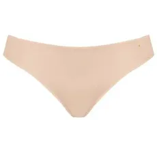 Triumph BODY MAKE-UP ESSENTIALS Tai Slip