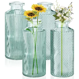 Vasen Deko 4er Set 4 Stück aus Glas in Flaschenform mit der Farbe Salbeigrün