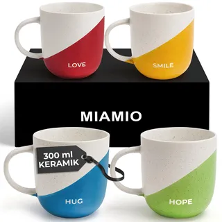 MIAMIO - Kaffeetassen Set 4er x 300 ml/Geschenk Kaffee Becher mit Sprüchen/Geschenke für Mama, Papa, Frauen, Männer, Familie, Freunde/Mikrowellen- und Spülmaschinenfest (Design B)
