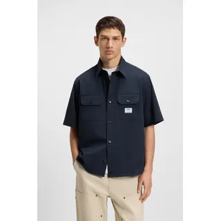 Kurzarmhemd HUGO BLUE "Ekyno", Herren, Gr. M, N-Gr, blau (navy415), Twill, Obermaterial: 100% Baumwolle, unifarben, weit hüftlang, hoch geschlossener Ausschnitt, eingesetzt,weit abgesteppte Kante, Hemden Kurzarmhemd, mit kontrastfarbenem Logo-Badge auf der Brust