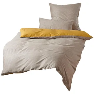 Traumschlaf Mako Satin Wendebettwäsche Texture aus Reiner Baumwolle - seidig Glatte Ganzjahresbettwäsche - 200x220 cm + 2X 80x80 cm, senf