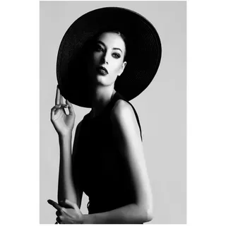 queence Bild mit Rahmen »oder Poster, Evgenia« Bilder von Frauen   Fashion   Foto   Frau   Magazincover   Mode   Portrait   Schwarz-Weiß 1 Stk. tlg. HD Premium Druck, schwarz