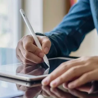 Uniq Pixo Lite 2.0 Magnetischer Stylus-Stift für Ipad - Schwarz/Graphit Schwarz - Schwarz