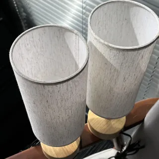 UPXNBOR Nachttischlampe 2er Set mit Ladefunktion über USB-A- und USB-C-Anschlüsse, Nachttischlampe Touch Dimmbar mit 3 Stufen warmem Licht für Schlafzimmer und Wohnzimmer (E27 Glühbirne inklusive)