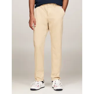 Chinohose TOMMY JEANS "TJM RYAN TWILL CHINO", Herren, Gr. 32, Länge 32, gold (gentle gold), Web, Obermaterial: 100% Baumwolle, unifarben, regular fit normal, Hosen Chinohose, mit Logo-Patch