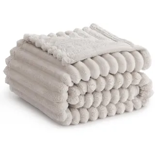 RUIKASI Kuscheldecke Flauschig Decke Beige - 150x200cm Fleecedecke Sofadecke Couchdecke für Wohnzimmer Deko Tagesdecke Blanket, Weiche Wolldecke Warme Korddecke als Wohn- & Kuscheldecken
