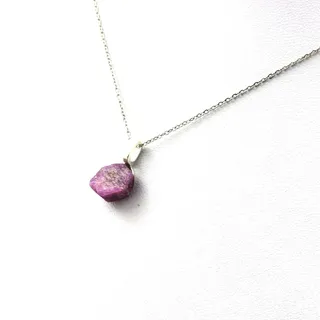 Halskette Rubin Brut. 9.66 Ct. Kiteto Bezirk, Manyara Region, Tansania