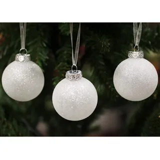 Weiße Kugeln für Weihnachtsdekorationen im Bauernhaus-Stil – bruchsicherer Kunststoff 60 mm Glitzer-Schneebälle und 80 mm Schneeflocken, Ornament-Set mit 30 Stück