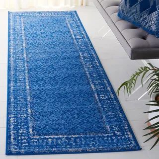 SAFAVIEH Zeitgenössische Teppich für Wohnzimmer, Esszimmer, Schlafzimmer - Adirondack Collection, Kurzer Flor, Hellblau und Dunkelblau, 76 X 244 cm