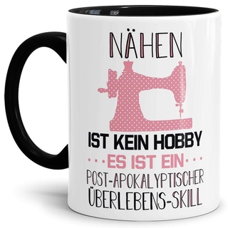 Tasse mit Spruch Nähen ist kein Hobby - Rosa Lustig/Arbeit/Büro/Witzig/Geschenkidee für Kollegen/Innen & Henkel Schwarz