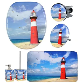 Badaccessoire-Set SANILO "Leuchtturm", blau, rot, Massivholz, Polyester, Polyresin (Kunststein), Badaccessoires-Sets, Badaccessoire-Set, WC-Sitz, Badteppich, Stöpsel, Seifenspender und WC-Bürste