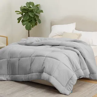 BEDSURE Bettdecke 155x220 Ganzjahresdecke 4 Jahreszeiten, Steppdecke für Allergiker 300GSM Duvet 155x220cm, Super Weiche Zudecke Atmungsaktive Schlafdecke