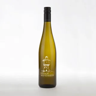 Edition Wattenmeer, Motiv: Wasserturm Langeoog, Weißburgunder aus Rheinhessen in Gravur-Flasche, INKLUSIVE geschmackvoller Geschenkverpackung.