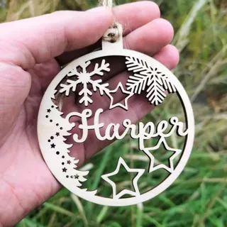 Shangyue Personalisierte Weihnachtskugel aus Holz, personalisierte Weihnachtsschmuck, Weihnachtsbaumschmuck mit Namen, Anhänger (Stil 2)