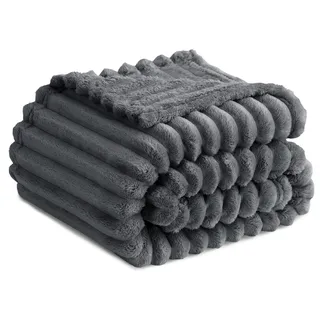 RUIKASI Kuscheldecke Flauschig Decke Grau - 150x200cm Fleecedecke Sofadecke Couchdecke für Wohnzimmer Deko Tagesdecke Blanket, Weiche Wolldecke Warme Korddecke als Wohn- & Kuscheldecken