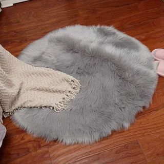 YDFYX Lammfell Schaffell Teppich Kunstfell Dekofell in Super weich Lammfellimitat Teppich Longhair Fell Optik Nachahmung Wolle Bettvorleger Sofa Matte (A-Grau, 60 x 60cm)