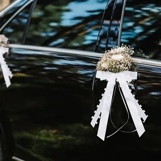MplehDa 50 Stück Auto Schleifen Hochzeitsauto Schleifen Antennen Schleifen Weiß mit Herzen Schleifen Hochzeitsauto Dekoration Vintage Auto Schleifen Handgemachte Satinband für Hochzeitsfeier