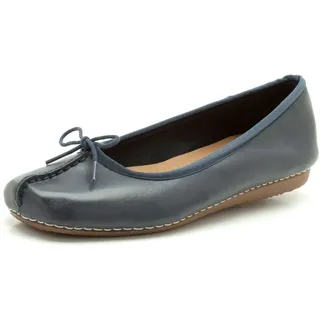 CLARKS Freckle Ice Womens Navy Leather, 4