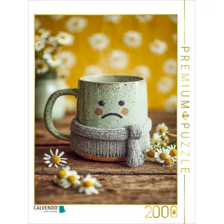 CALVENDO Puzzle Trauriger Kamillentee mit Schal - Warmes Wohlfühlmotiv mit Humor | 2000 Teile Lege-Größe 90x67cm Foto-Puzzle für glückliche Stunden