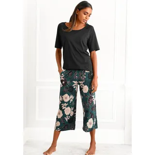 Capri-Pyjama S.OLIVER, Damen, Gr. 44/46, bunt (schwarz, dunkelgrün, gemustert), Single Jersey, Obermaterial: 50% Baumwolle, 50% Viskose, geblümt, loose fit 3/4-Länge, Rundhals, Raglanärmel, Homewear-Sets Capri-Pyjama, mit geblümter 3/4-Culotte, Topseller