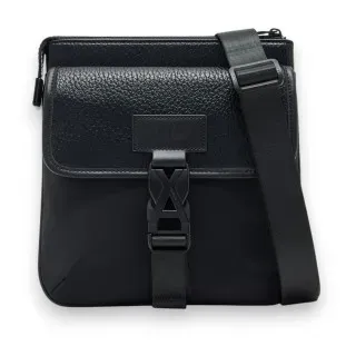 A|X Armani Exchange für Herren. XM002001AF17207MC105 Bandolera Plana schwarz (OSFA), Lässig, Polyester