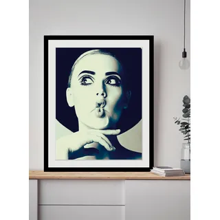 queence Bild »Duckface« Art   Bilder von Frauen   Fashion   Frau   Kunst   Magazincover   Mode   Schwarz-Weiß 1 Stk. tlg. HD Premium Poster-Druck inkl. Holzrahmen, schwarz