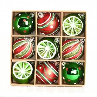 Weihnachtskugeln 9tlg 6cm Kunststoff Christbaumkugeln Weihnachtsdeko Weihnachtsbaum Dekoration Set Plastik Ornament Weihnachten Deko mit Anhänger Oh Hirsch Thema Rot Weiß Grün (Grün/Rot)