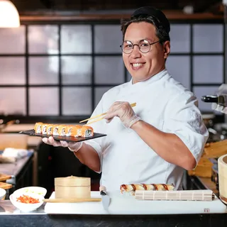 Relaxdays Sushi Set, Bambus, 2 Sushimatten, Dampfgarer, 20 Paar Essstäbchen, Reislöffel, Reisspatel, Sushimaker, natur