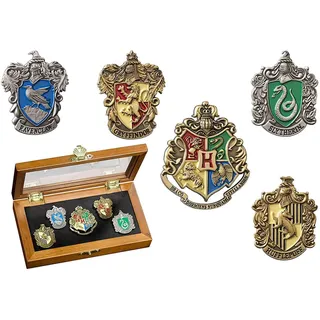 The Noble CollectionHogwarts House Pin - Fünf Stifte in der Vitrine. Harry Potter Edle Sammlung