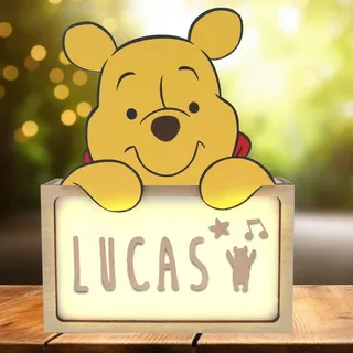 Wondee Offizielle Disney Winnie Puuh Lampe Personalisierte - Nachtlicht Baby und Kinder Winnie Puuh, Geschenke zur Geburt, Taufgeschenke für Madchen Personalisierte Geschenke Baby, Disney Geschenk