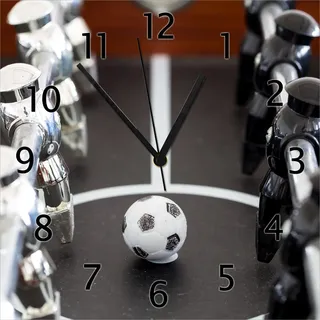 Wallario Design Wanduhr Kicker-Tisch in Nahaufnahme - Ball in der Mitte aus Echtglas, Größe 30 x 30 cm - Braun