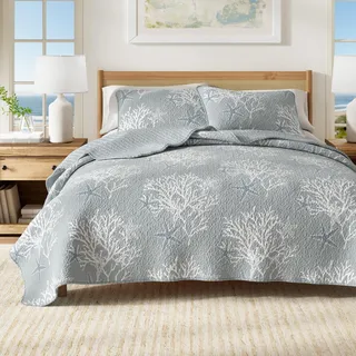 Great Bay Home Full/Queen Coastal Quilt Bettwäsche-Set, Sommerdecke mit Kissenbezügen, Strand, 3-teilig, wendbar, für alle Jahreszeiten, leicht, nautisch, gesteppt, Fenwick-Kollektion, Perlblau